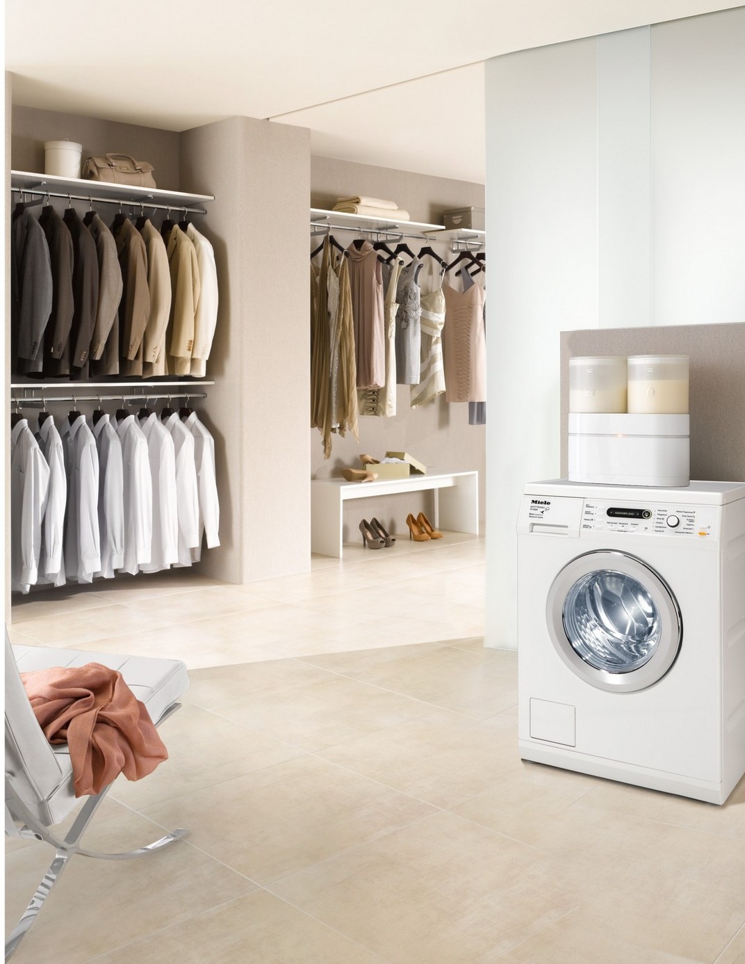Стиральная машина Miele Edition 111 в интерьере